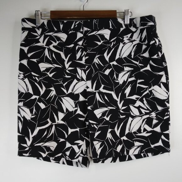 Mario Serrani Comfort Stretch Tummy Control Black and White Short Size 16 - Picture 2 of 11